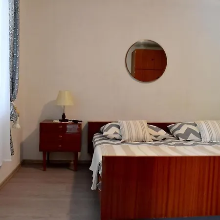 Irma Lägenhet Podstrana