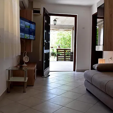 Apartment Irma Podstrana