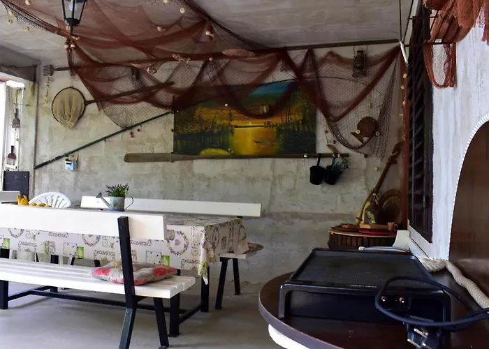 Irma Apartment *